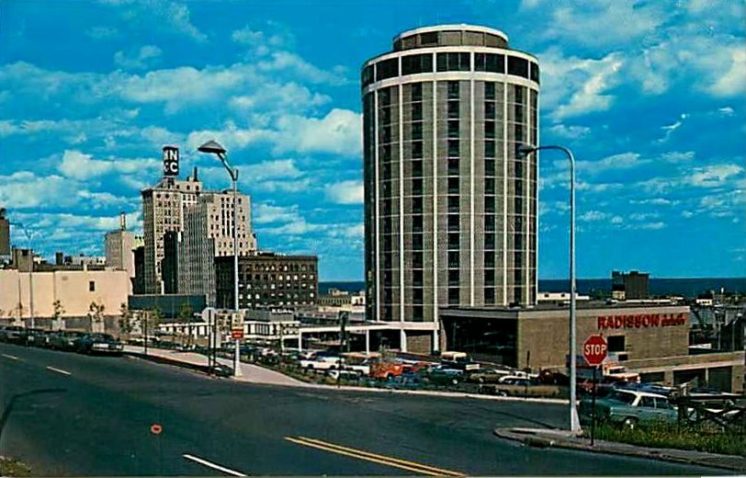 Radisson Hotel Duluth