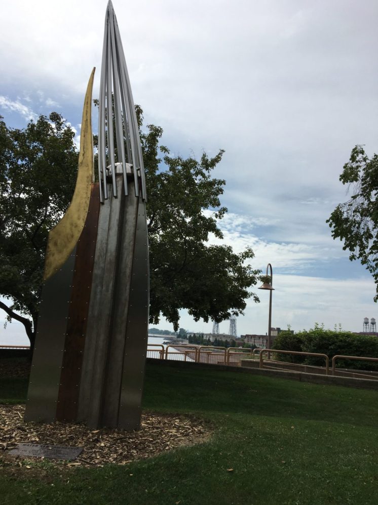 Lake Place Park sculpture